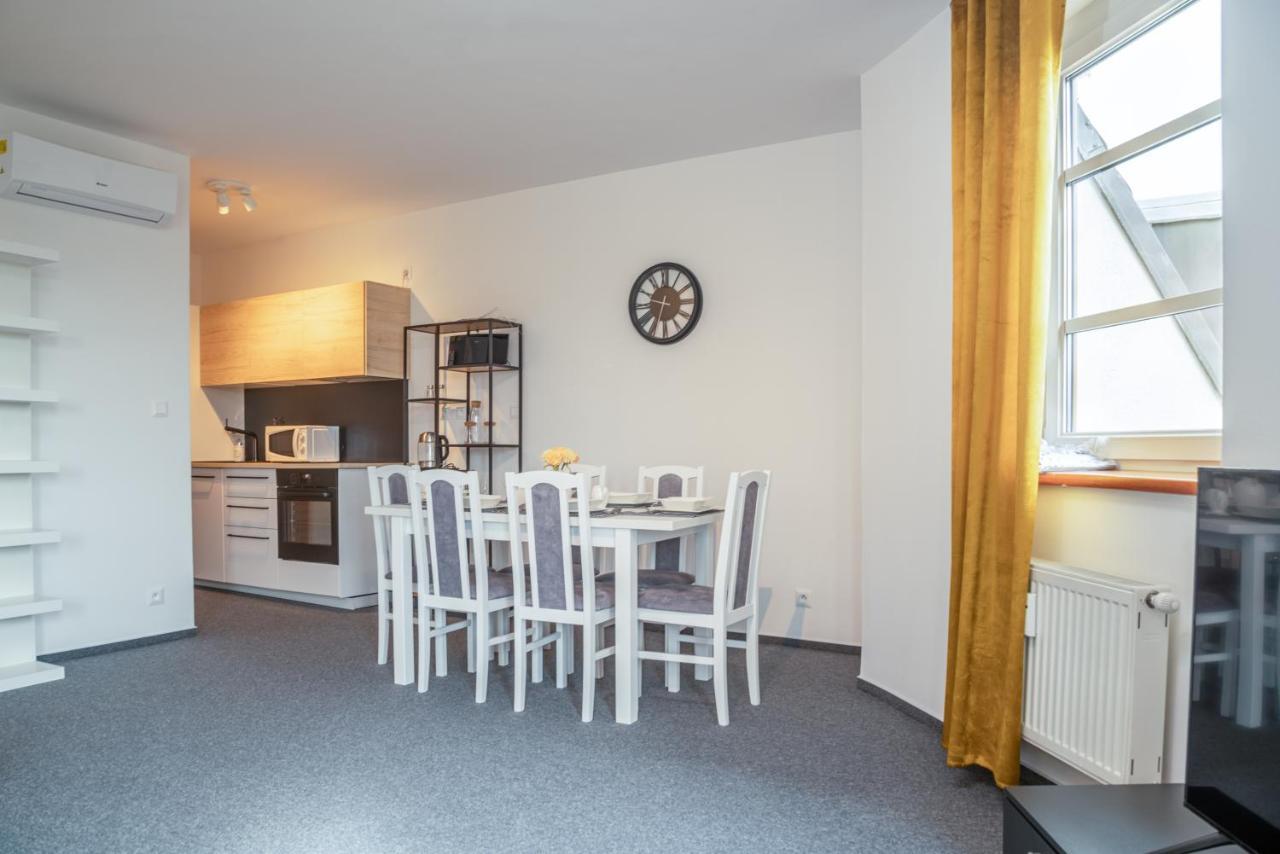 Apartman Amore Besenova Bagian luar foto